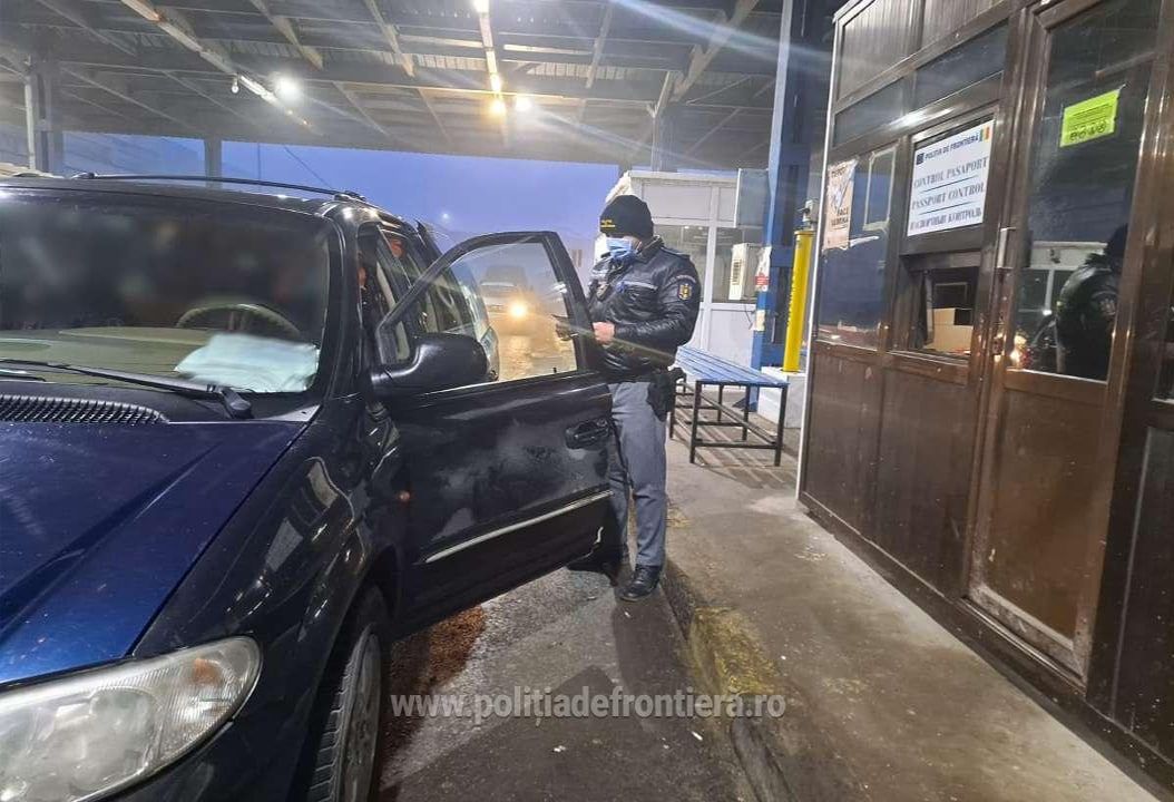 Молдаванин купил машину с поддельными документами и попался на границе.