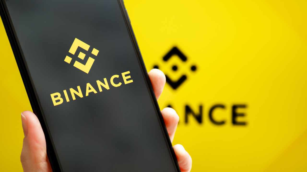 Nigeria acuză Binance pentru pierderi: Cere plata a 81,5 miliarde de dolari.