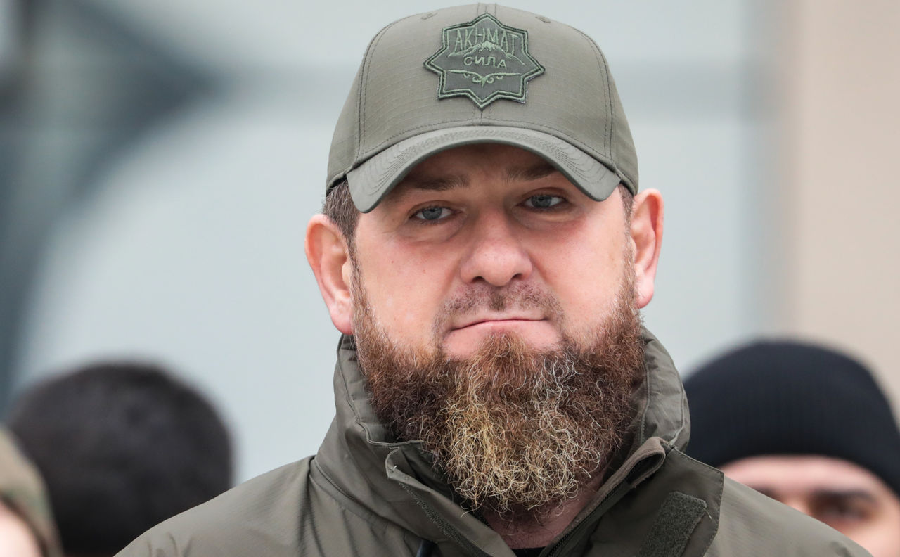 Кадыров: Более тысячи морпехов ВСУ сдались сегодня в Мариуполе в плен.