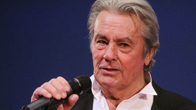 Артист стал секс-символом Франции, одним из самых желанных мужчин не только в Европе, но и СССР.