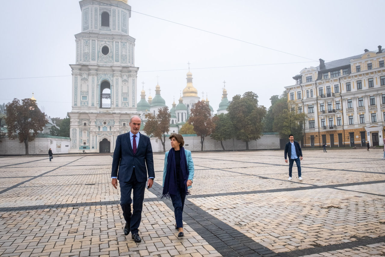 Глава МИД Франции Катрин Колонна прибыла с визитом в Киев.