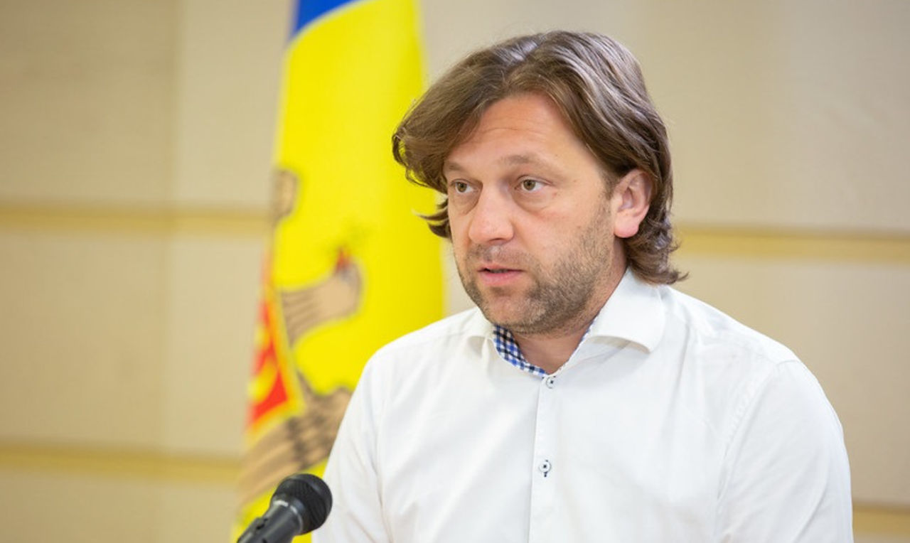 Министр экономики Дмитрий Алайба.