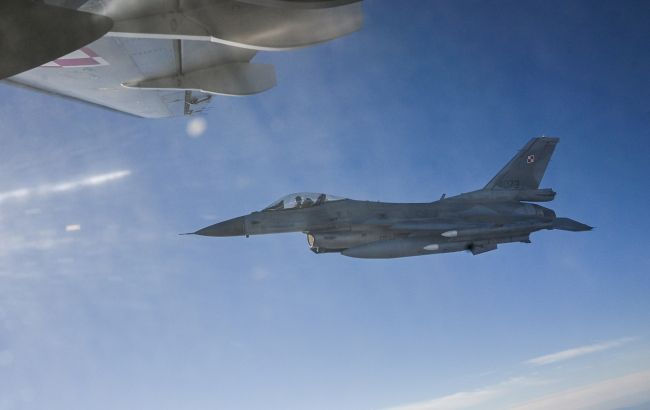 Румыния подняла F-16 из-за российской атаки на юг Украины.