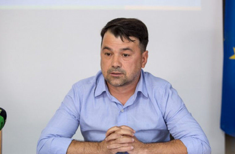 Новоизбранный депутат партии "Действие и солидарность" Росиан Василой.
