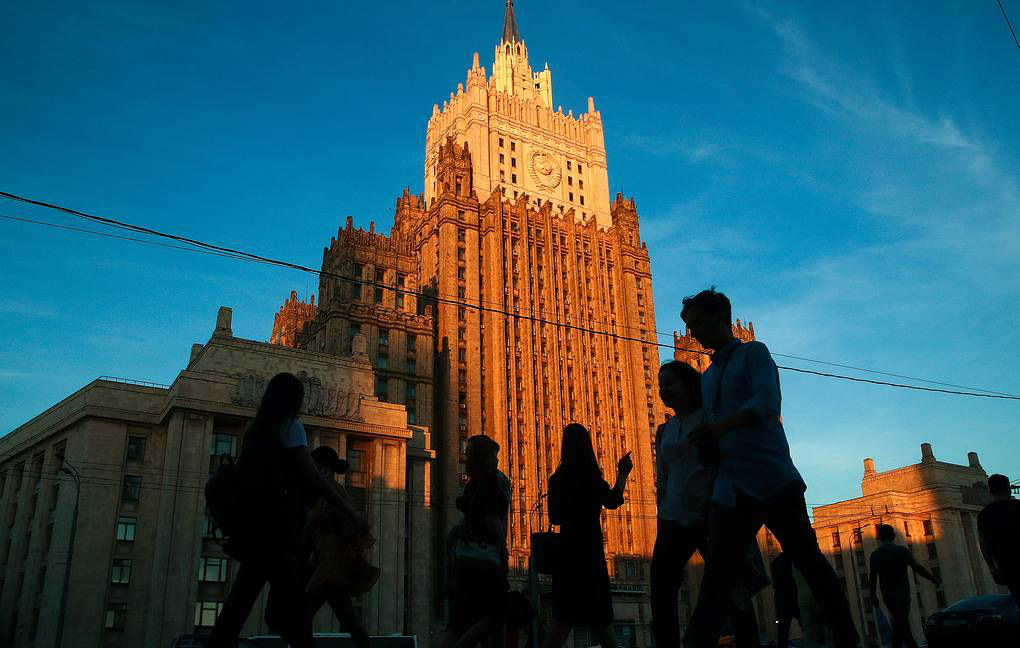 Россия высылает 34 французских дипломата.