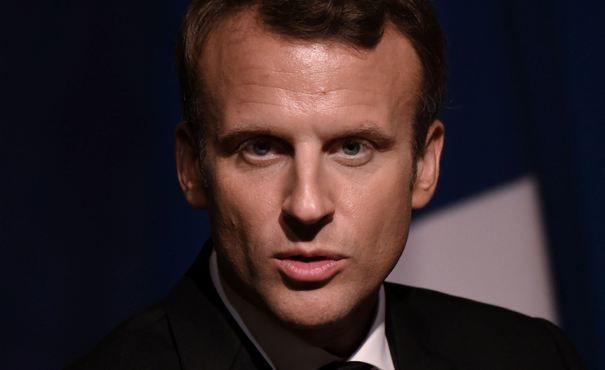 Macron afirmă că războiul din Siria împotriva Stat Islamic se va încheia în februarie 2018.