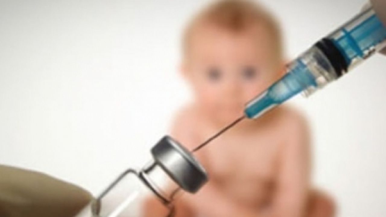 De ce să ne vaccinăm copiii contra rujeolei. Cât e de eficient