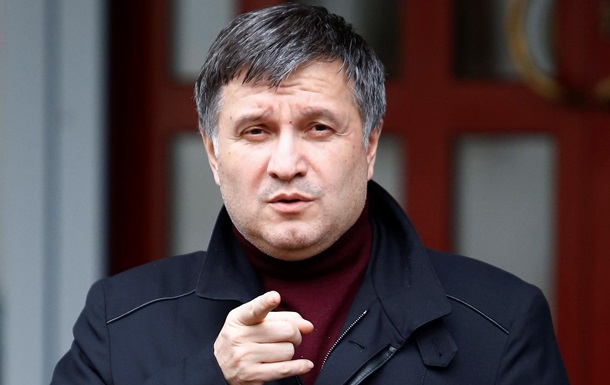 Аваков не уточнил, сколько заложников остается в здании СБУ в Луганске и кто эти люди.