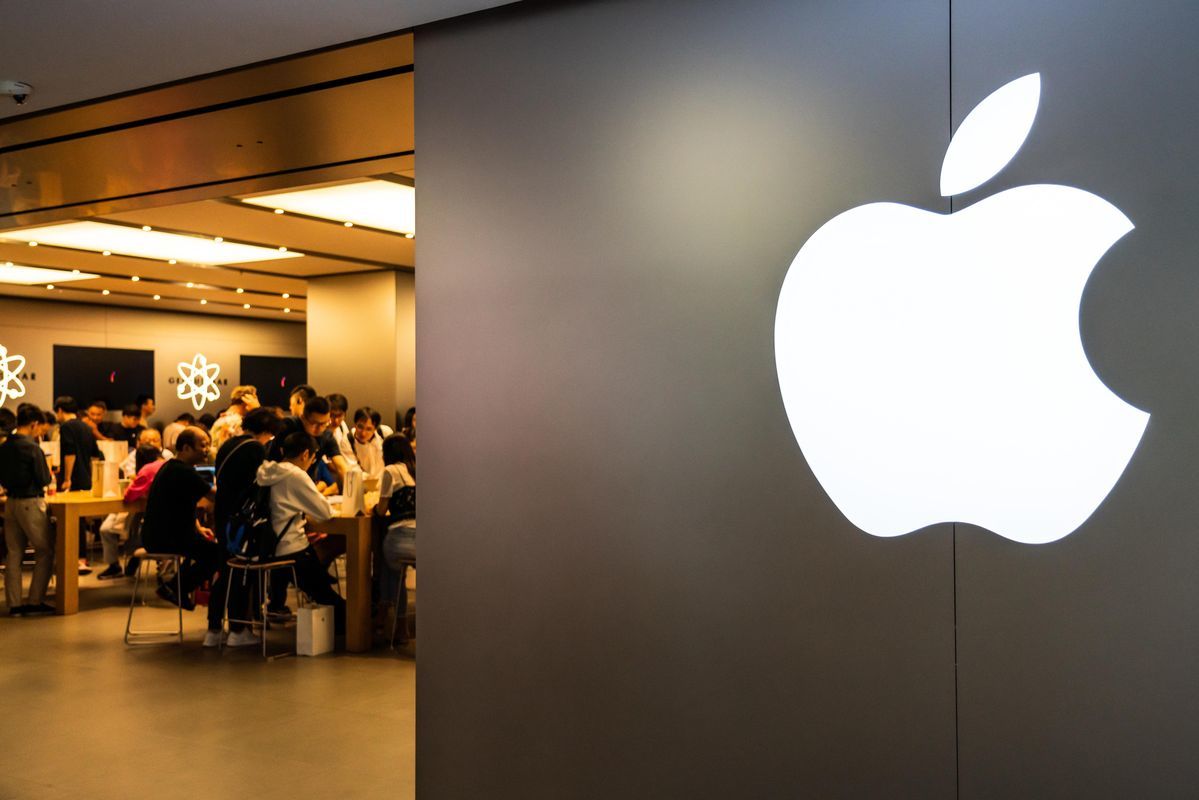 Apple объявила о начале работы своих сервисов еще в 20 странах.