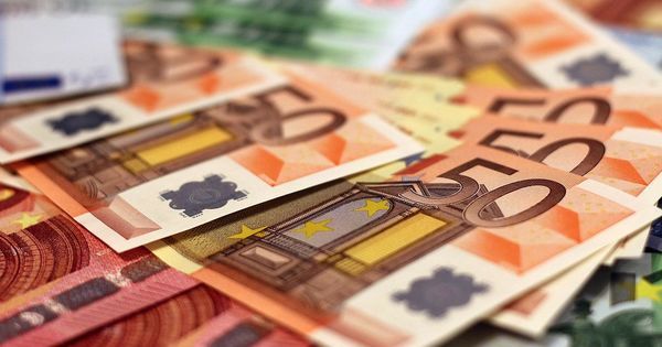 В текущем году экономический рост Румынии составляет около 4%.