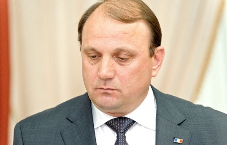 Vasile Bumacov a declarat că, unii politicieni moldoveni se deplasează personal la Moscova ca să convingă autorităţile ruse să impună Moldovei diferite embargouri.
