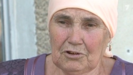 O bătrână din satul Săiţi, raionul Căuşeni, nu poate în baza paşaportului sovietic să-şi perfecteze buletinul de identitate.
