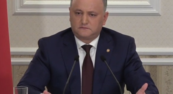 Dodon: Să fi deţinut împuterniciri, îl declaram pe Băsescu persona non grata