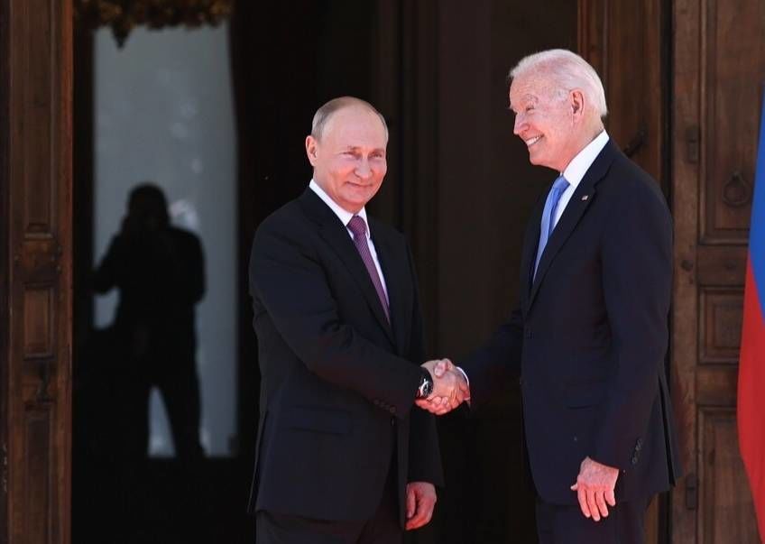 Байден созвонился с Путиным.