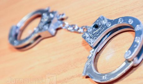 Un bărbat de 43 de ani a fost reţinut pentru jaf. Foto: jurnal.md