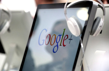 Google заставили выполнять требования ФБР. Фото: bloomberg.com 