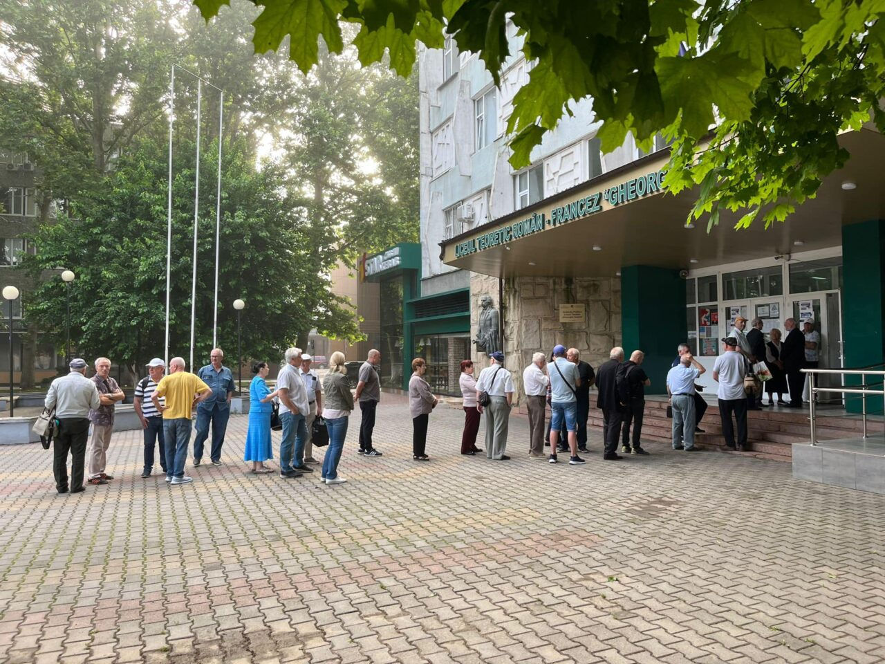 Избиратели в Молдове были самыми активными среди румынской диаспоры.