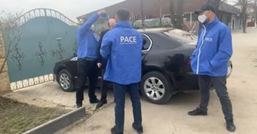 Член PACE, обливший зеленкой Тутунару, помещен под домашний арест. 