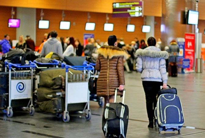 Десятки тысяч граждан РМ вернулись домой на праздники.