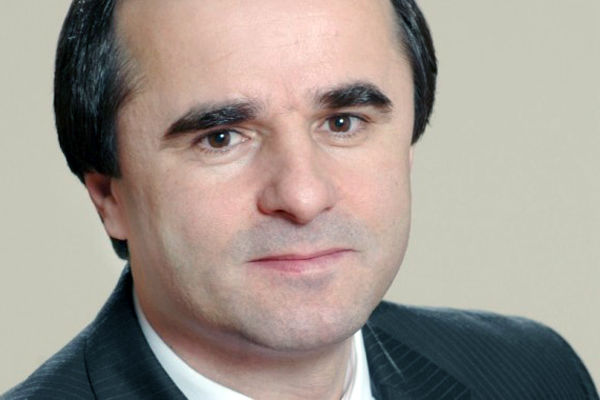Тарлев пообещал, что если он станет президентом, то за полгода найдёт украденный из банков миллиард, а виновные будут привлечены к ответственности.