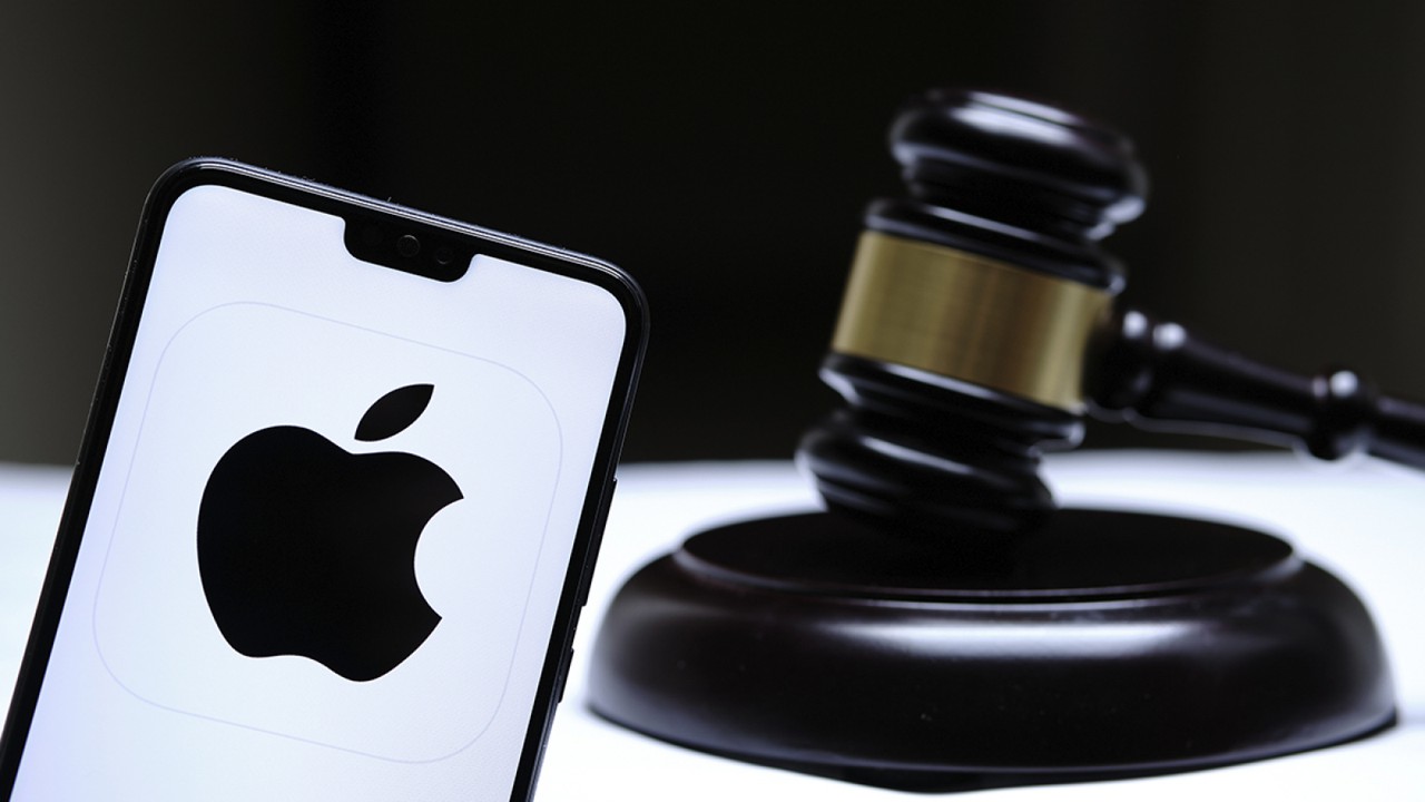 Пользователи подали коллективный иск к Apple из-за «эффекта желе».