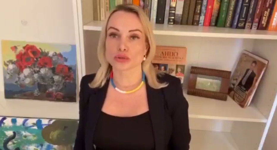 Телефон Овсянниковой, по словам адвоката, все это время не отвечает.