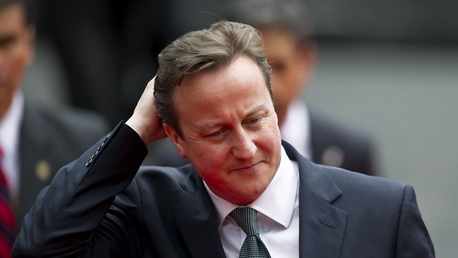 Contul oficial de Twitter al premierului britanic David Cameron a reuşit, sâmbătă, într-o gafă de proporţii, să ofenseze victimele atacului din Kenya.