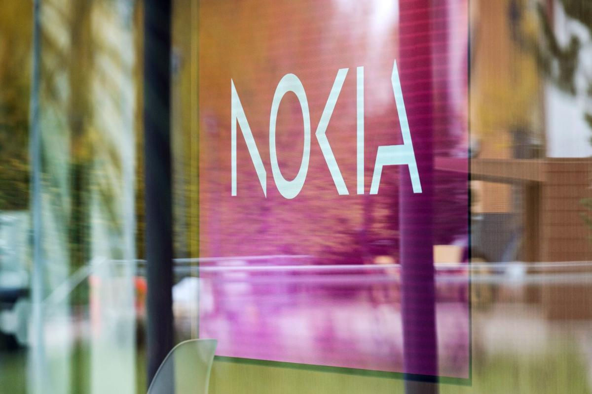 Nokia сокращает почти 2000 рабочих мест в Китае.