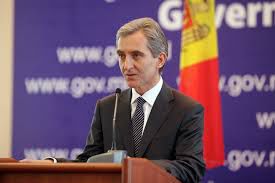 O potențială soluție pentru PPEM ar fi să susțină unii candidați independenți. Foto: moldova24.info