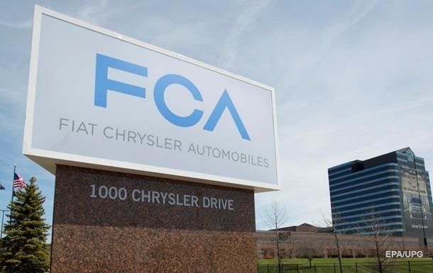 Fiat Chrysler отзывает более 700 тысяч внедорожников.