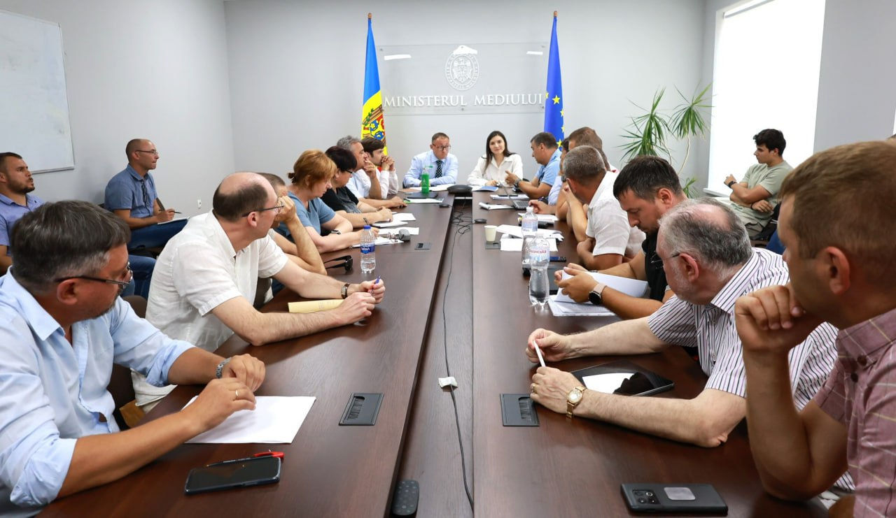 Министерство окружающей среды проконсультировалось с бизнесом. 