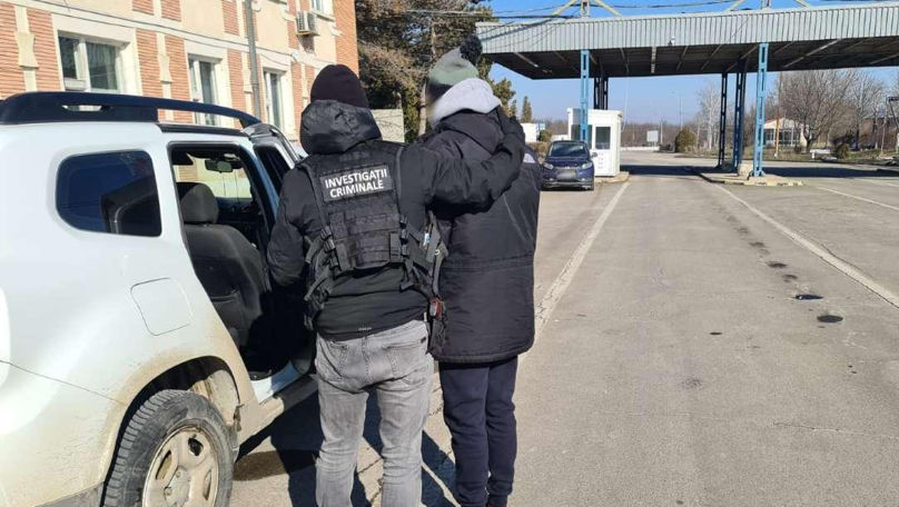 Молдаванин, приговоренный к восьми годам тюрьмы в Венгрии, задержан на таможне.