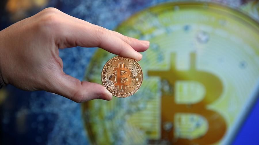 Биткоин трижды за несколько часов превысил исторический максимум.