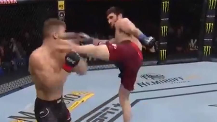 Анкалаев победил Куцелабу на первой минуте боя в рамках UFC Fight Night.