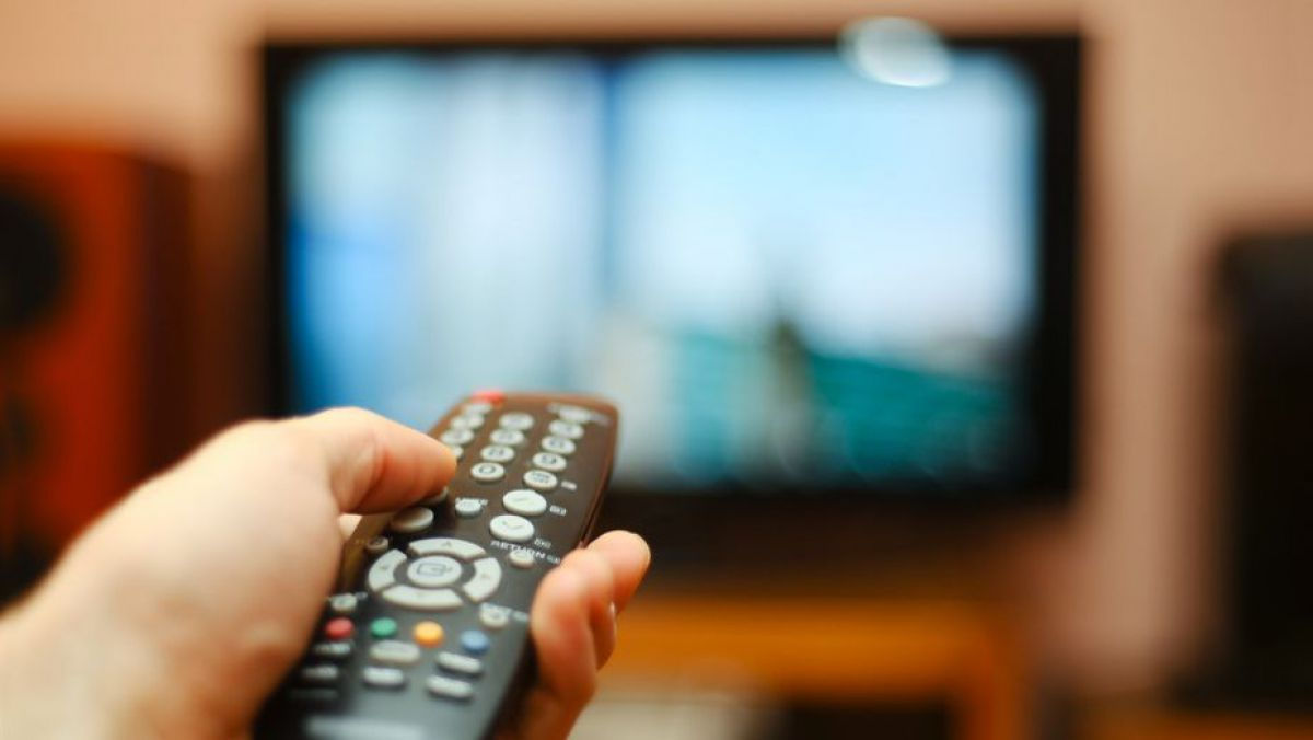 11 posturi TV, avertizate public pentru că au încălcat dreptul minorului la viața privată.