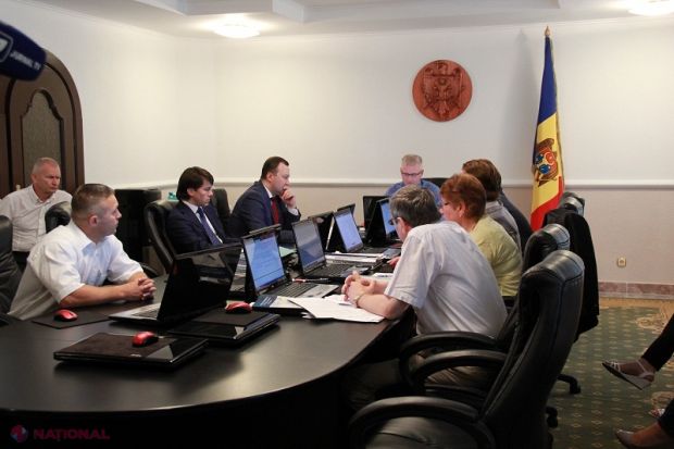 Consiliul Superior al Magistraturii (CSM) a respins astăzi sesizarea procurorului general de eliberare a acordului pentru pornirea urmăririi penale în privinţa a trei judecători dela Curtea de Apel Chişinău.
