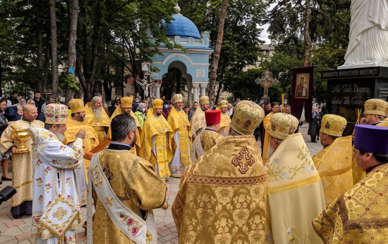 В Молдове 29 священников заразились COVID-19, двое скончались.