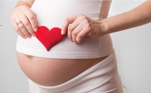 Femeile care beau în timpul sarcinii pot naște copii bolnavi mintal