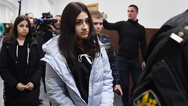 Семья Хачатурян хочет возобновить следствие из-за сомнений в показаниях сестер.