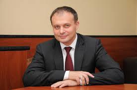 Andrian Candu a depus cerere de revocaredin funcția de vicepreședinte al Parlamentului și și-a depus mandatul de deputat.