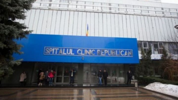 Ужасающие условия в РКБ с бюджетом в 300 миллионов леев показал на фото депутат.