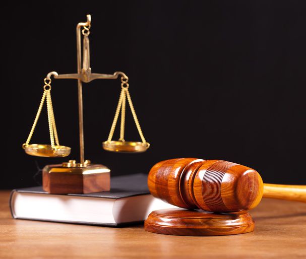 Anticorupţie: „Masa tăcerii” a Justiţiei. Semne de întrebare. Foto simbol: romaniajournal.ro