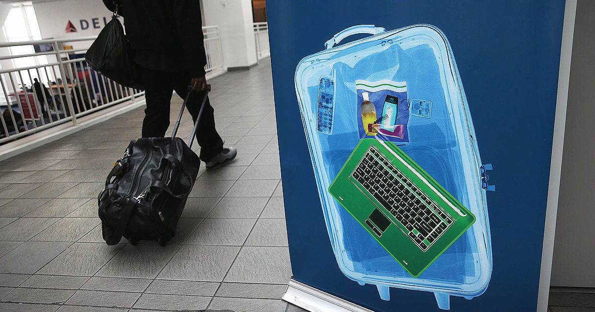 Aeroporturile din UE revin la limitele de recipiente de 100 ml.