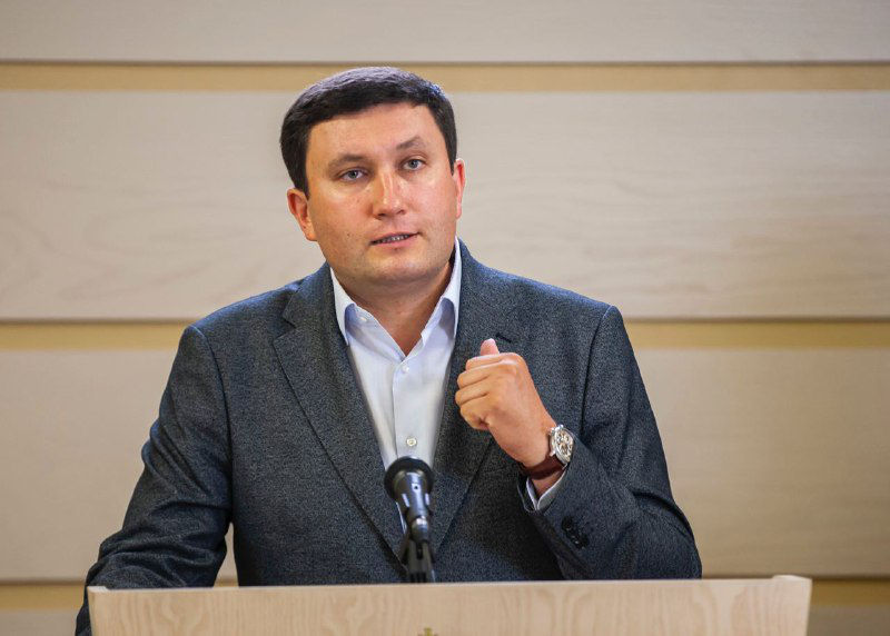 Односталко об изменении бюджета: Все, кроме чиновников, окажутся в минусе.