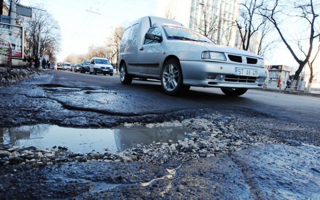 Şi colegul său liberal, Veaceslav Bulat, consideră că tărăgănarea se face mai mult din motive politice