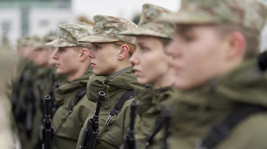 Lituania anunță trecerea la serviciul militar obligatoriu generalizat.