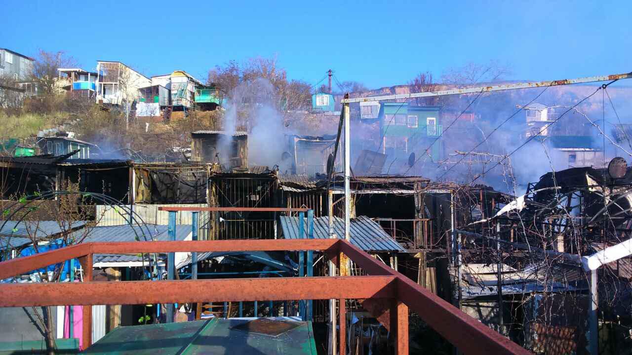 На причале в Одессе сгорели 15 частных домов.