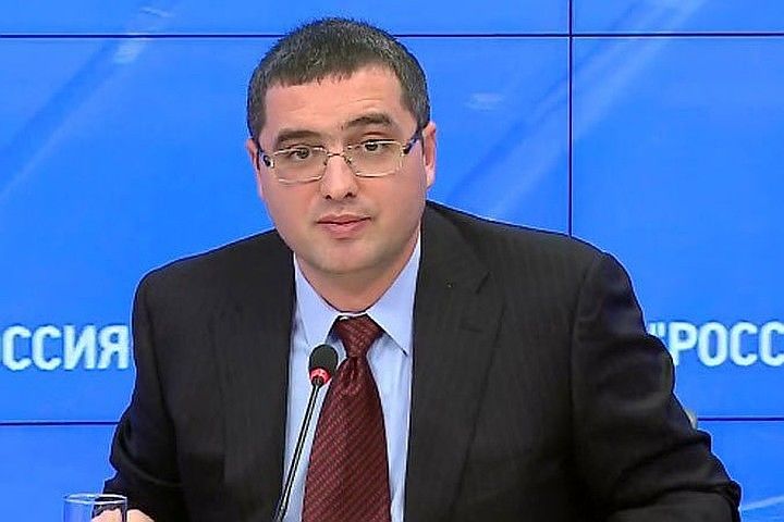 Адвокаты Ренато Усатого потребовали изменить меру пресечения.
