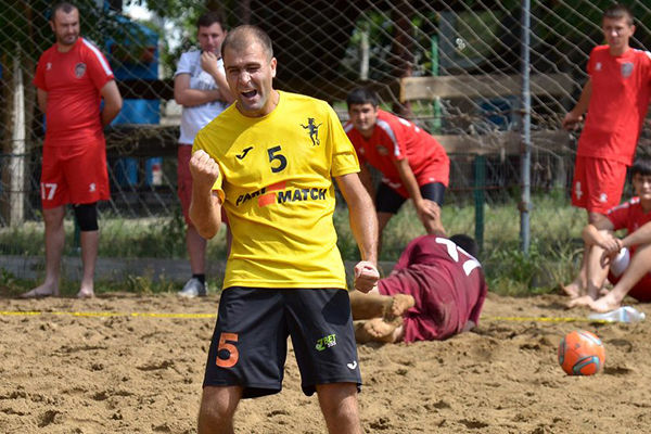 Djoker a câștigat derbyul etapei a 12-a în fotbalul pe plajă