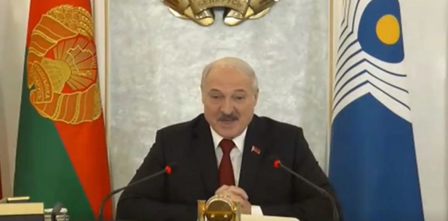 Лукашенко поблагодарил Гаврилицу за выступление на русском языке.